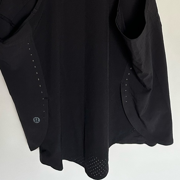 Lululemon Vented Running Tank • Size 6 - Picture 5 of 5